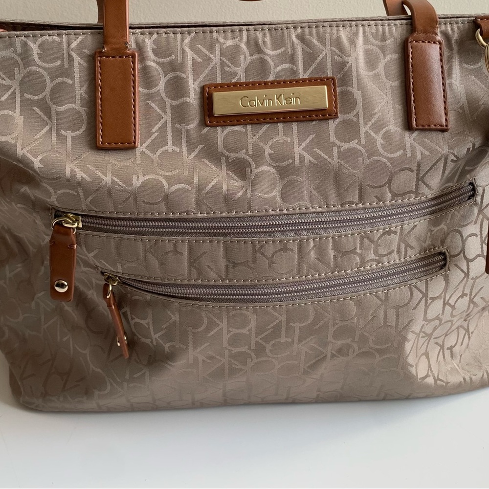 Calvin Klein Medium Logo Tote
